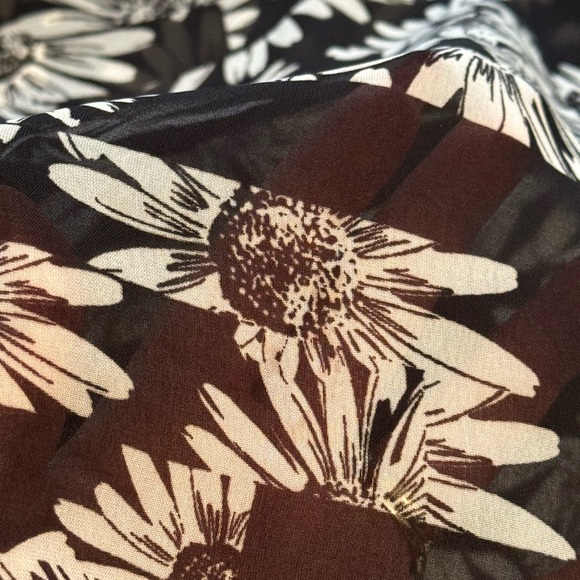 Bobeau Sleeveless Top - Picture 3 of 8